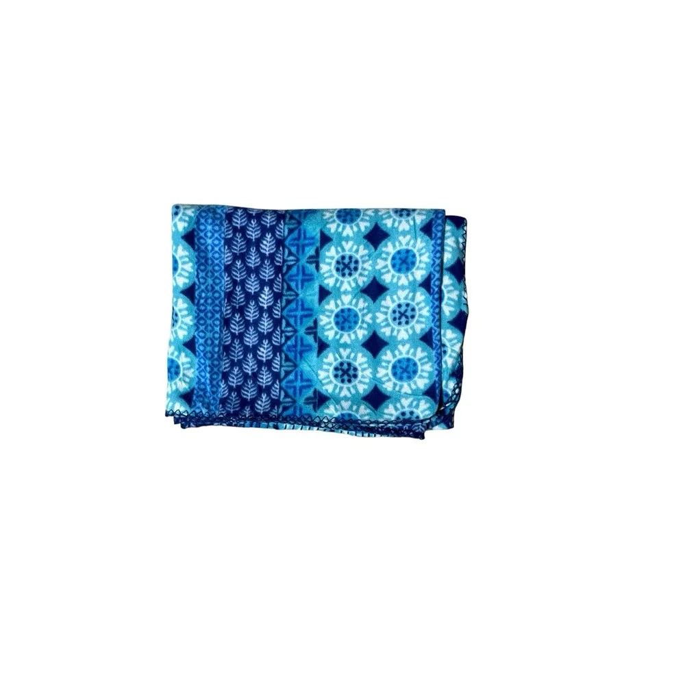 Blue and Turquoise Aqua Medallion Print Fleece Blanket Accent Throw Cover Quilt